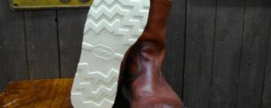Vibram #4014に交換